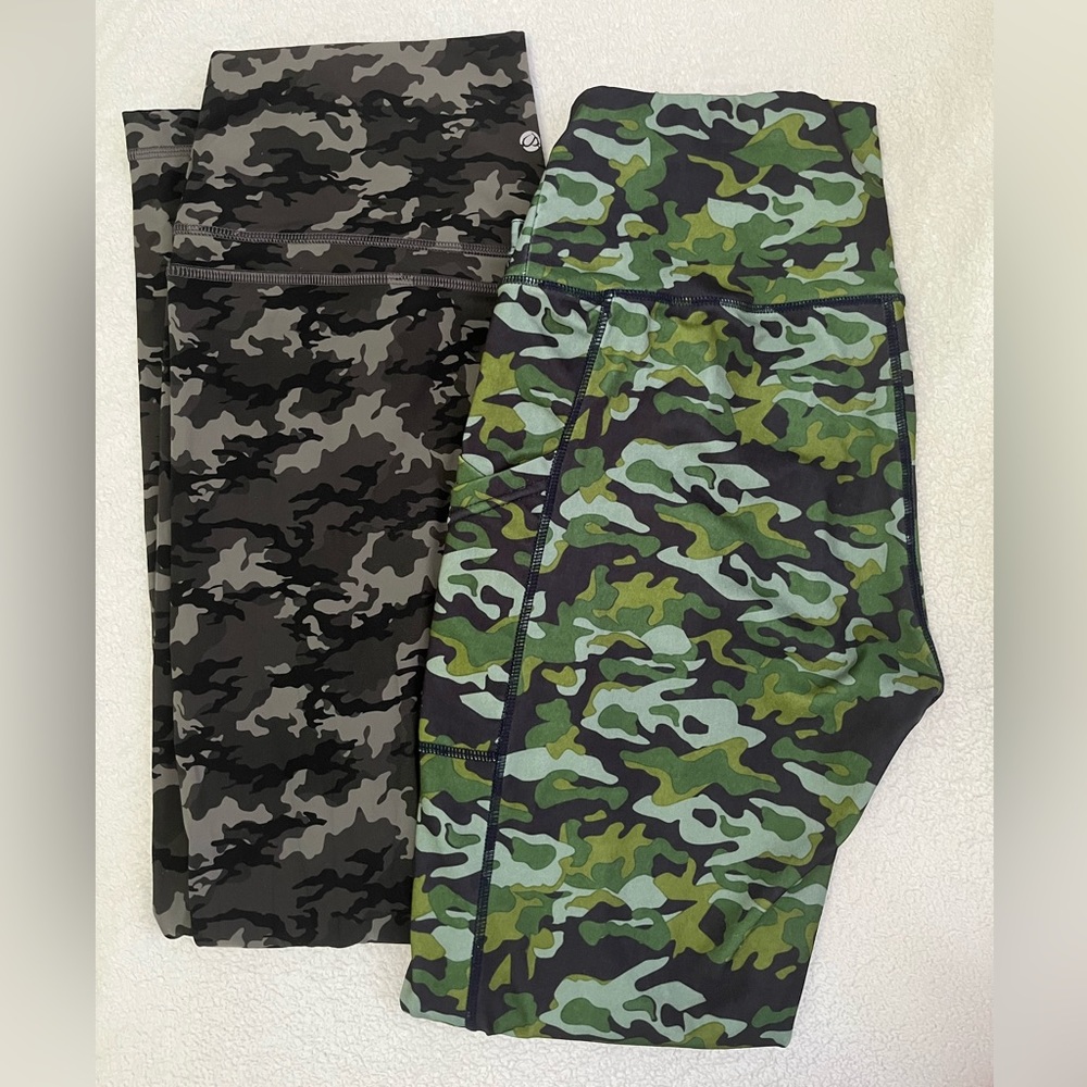 (2) camo athletic workout pants/leggings, Size L